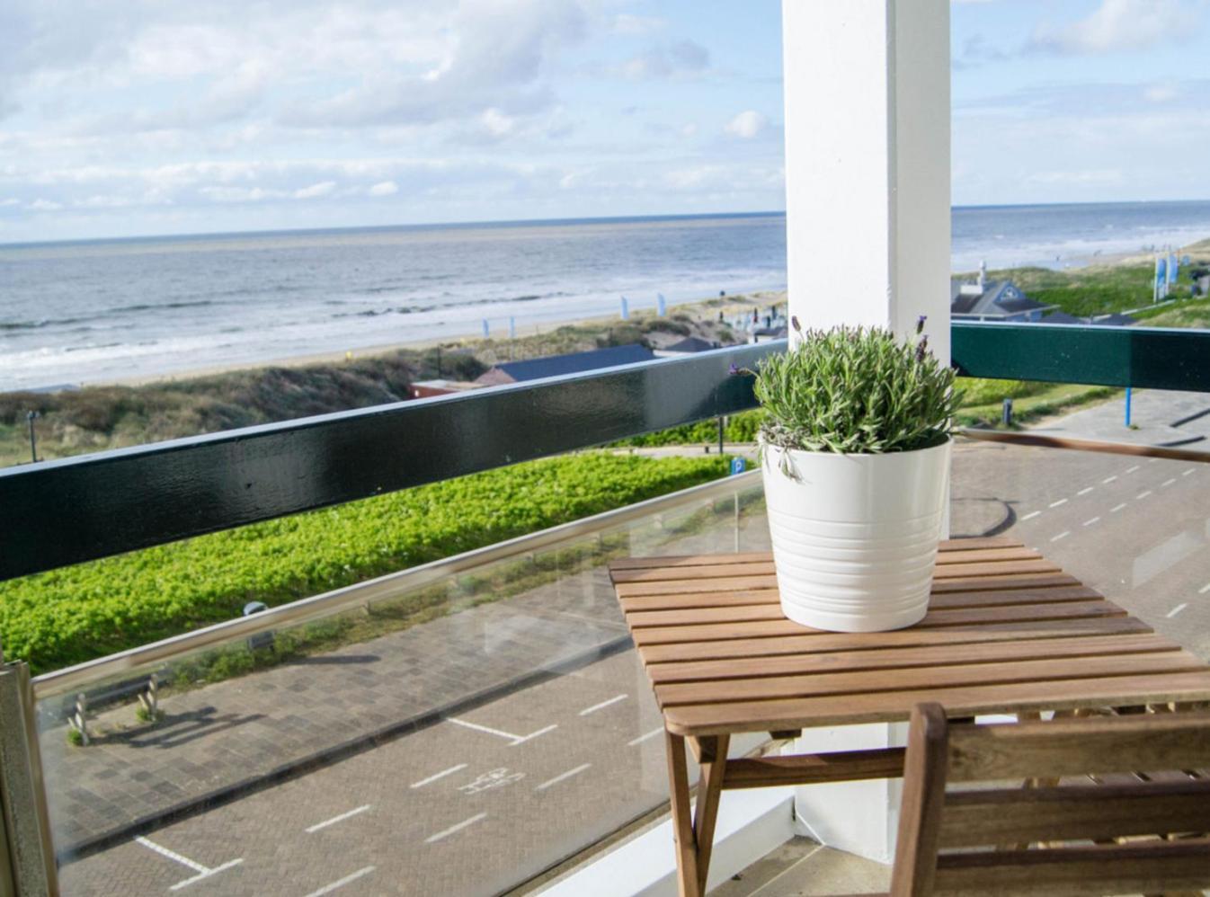Villa Aan Zee Noordwijk Extérieur photo